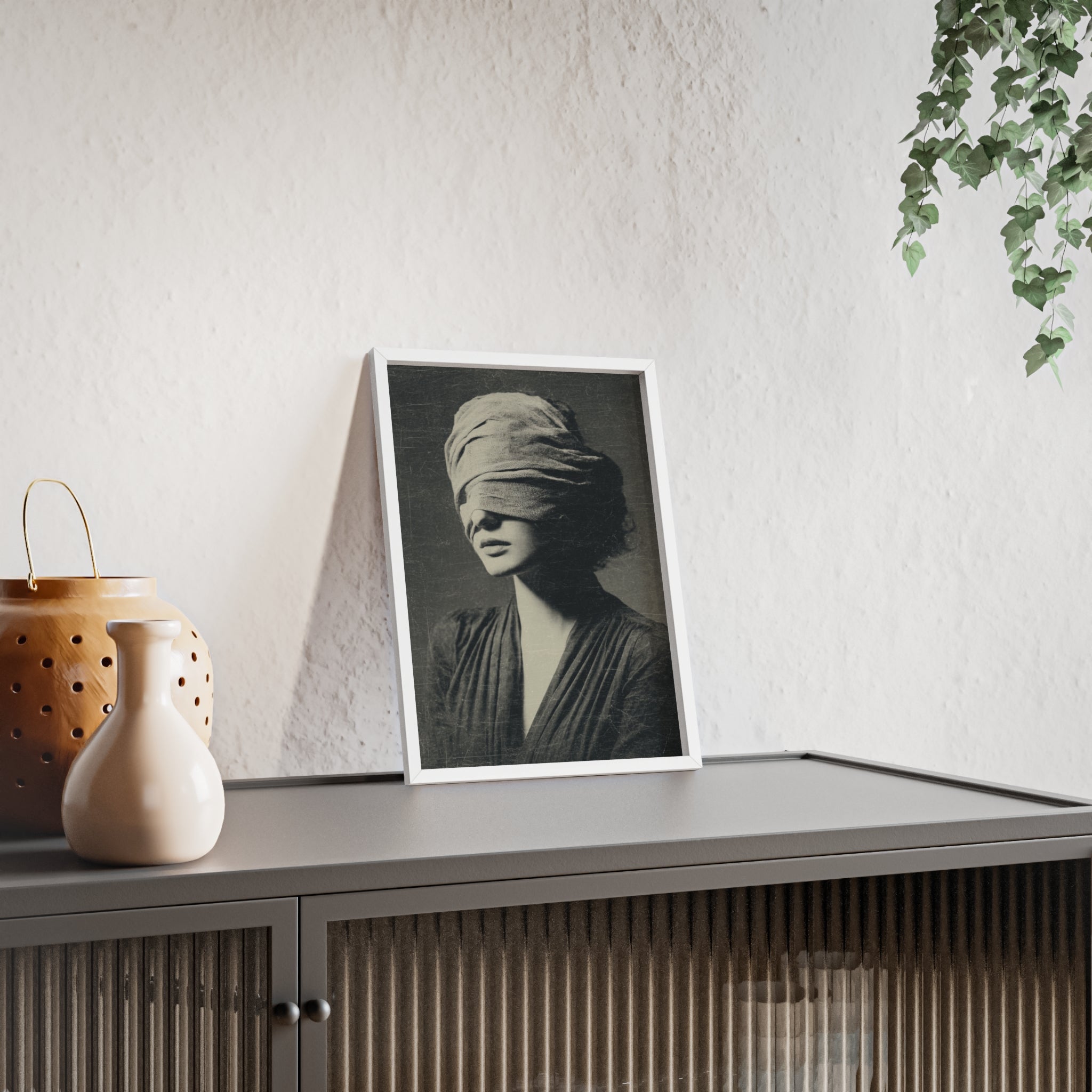 Mystisches Frauenportrait Kunstposter im Holzrahmen | Moderne Wanddeko, Minimalistisches Wohnzimmer & Büro, Boho Wandkunst