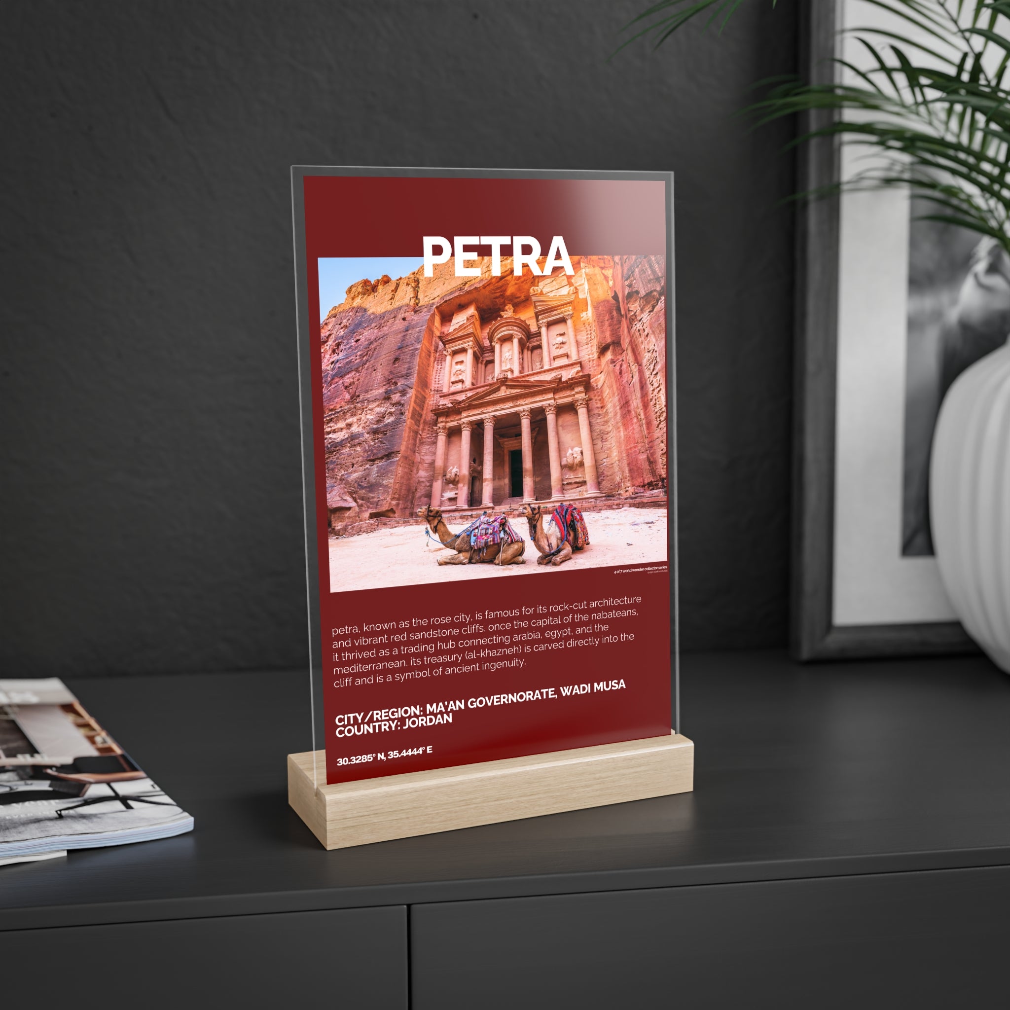 Petra Acrylschild mit Holzständer | Sammlerstück & Geschenk - World Wonder Collector Series